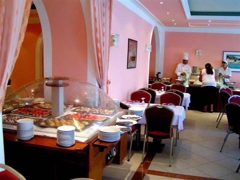 Hotel Borovnik Tisno Buitenkant foto
